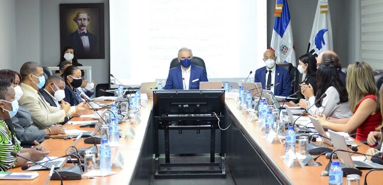 Regulan otorgamiento de indemnizaciones y pensiones por discapacidad en accidentes de trabajo