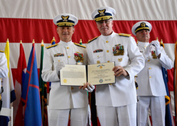 Jefe ARD participa cambio mando Guardacostas