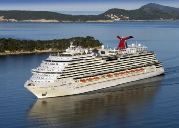 RD retoma el turismo de crucero; llega nave con 2,600 viajeros desde Miami, Florida