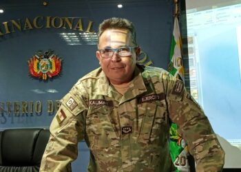 Bolivia no descarta la huida del excomandante Kaliman, investigado por 'Golpe de Estado'