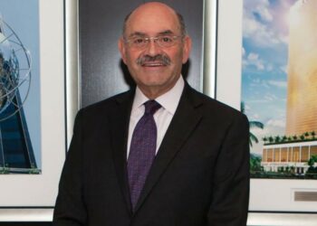 Se entrega el director financiero de la Organización Trump