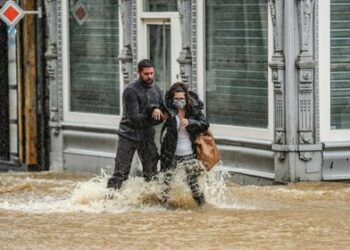 Video: Angela Merkel en "shock" por las decenas de muertos en inundaciones en Alemania