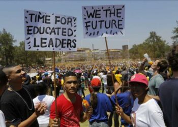 Aumentan a 117 las muertes en el marco de las protestas en Sudáfrica