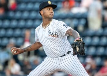 Pitcher dominicano y dos relevistas lanzan partido sin hit en Triple A