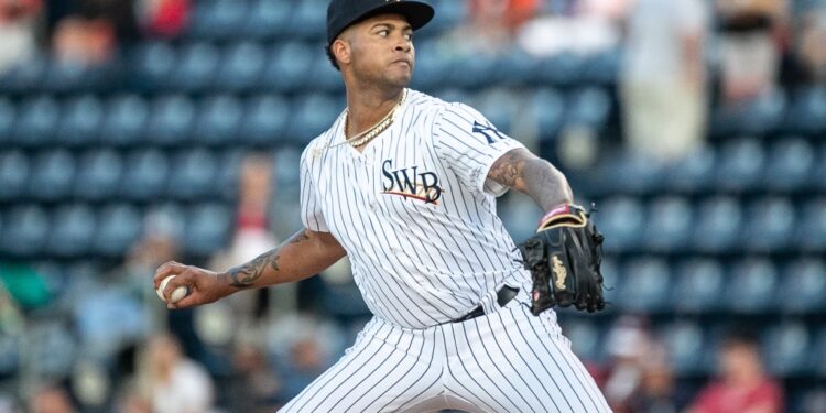 Pitcher dominicano y dos relevistas lanzan partido sin hit en Triple A