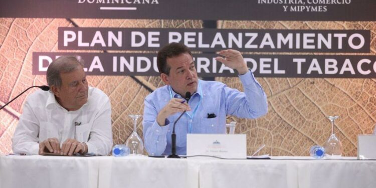 MICM pasa balance a ejecución plan relanzamiento industria del tabaco