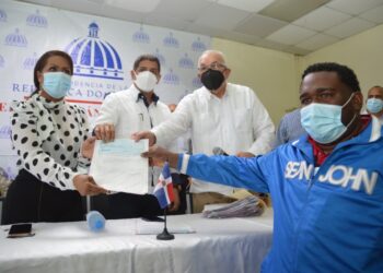 Gobierno paga RD$39.7 millones a productores de cerdos de Sánchez Ramírez