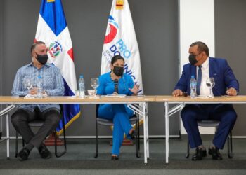 CNE y Pro-Dominicana impulsarán ventanilla única de inversión en energía renovable