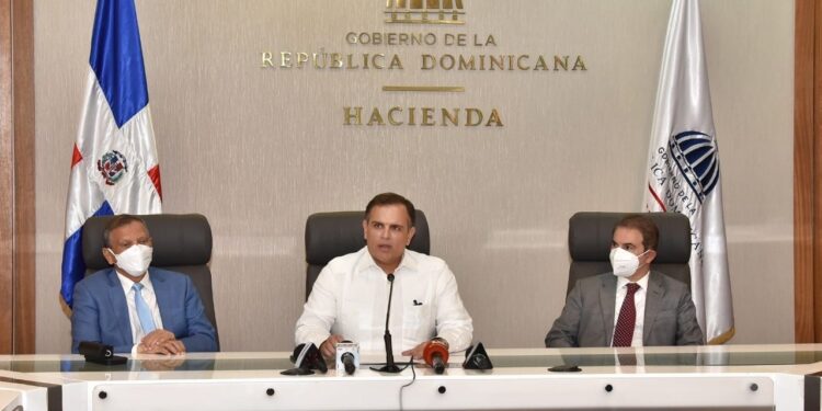 Gobierno dominicano adquiere el control del 100 % de las acciones de REFIDOMSA