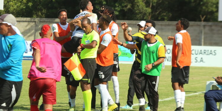 Goles de Ángeles y Duran conducen a la victoria del MOCA FC tercera jornada de Liguilla