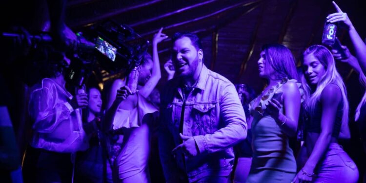 Four Loko estrena su himno y video oficial con Bronzon