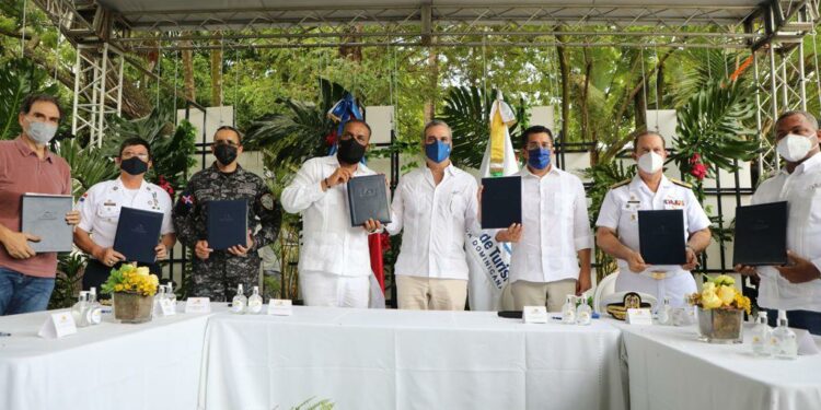 Abinader asegura tercera dosis ha salvado vidas en el país