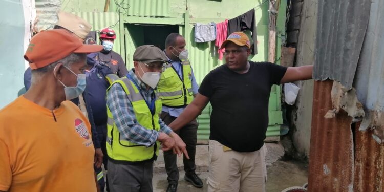 Alcalde SDE dispone evacuaciones preventivas para evitar tragedia