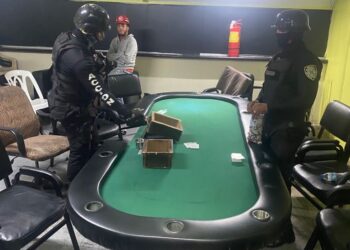 Policía apresa 29 personas participaban en juego de azar
