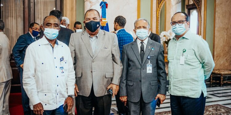 Cesar Cedeño ratifica compromiso de salvaguardar los bienes del Estado