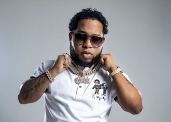 Colaboración de Chimbala con Justin Quiles y el dúo Zion y Lennox es número uno en Billboard ﻿