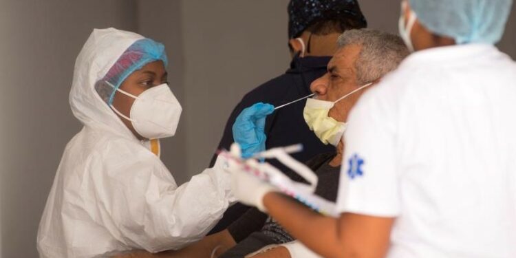 Dominicana notifica tres muertes por COVID-19 y 336 nuevos contagios
