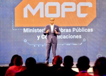 Gobierno ejecuta 430 obras en primer año de Abinader a través de MOPC
