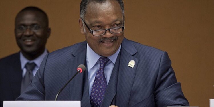 Hospitalizado Jesse Jackson tras dar positivo al COVID-19