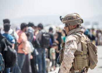 El Pentágono confirma explosión junto al aeropuerto de Kabul con indeterminada cantidad de muertos