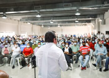 José Paliza encabeza encuentro político con dirigentes de la Región Nordeste