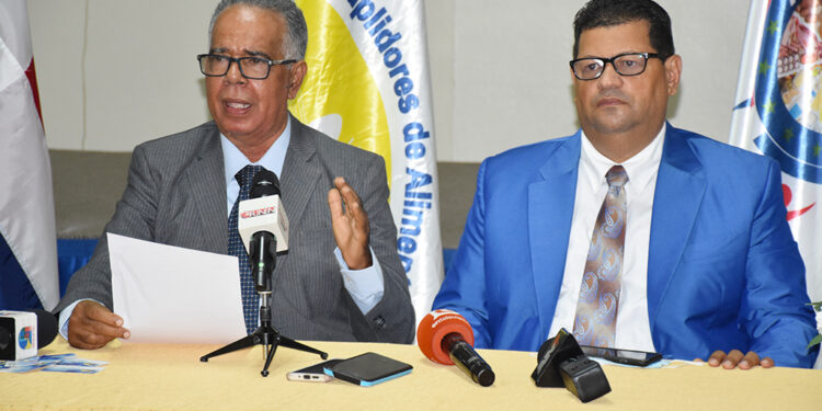 Advierten deuda de más RD$5 mil millones pone en peligro Inicio del Año Escolar