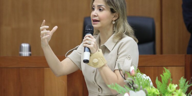 Rosalba Ramos insiste en la necesidad de eliminar la violencia de género