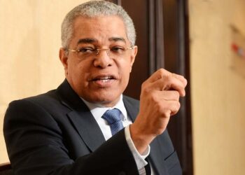 Economista del PLD pide al Gobierno explicar el destino  de la mitad del dinero tomado prestado