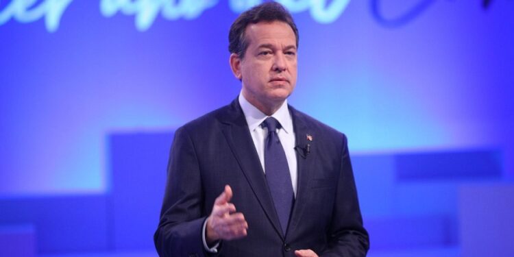 Ito Bisonó dice por primera vez industria y zonas francas lideran crecimiento económico