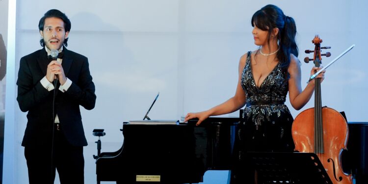 Nicole Peña-Comas presenta El canto del cisne negro