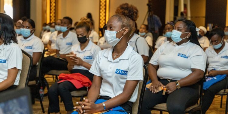 Plan International apertura pasantías y capacitaciones para 150 jóvenes de la Región Este