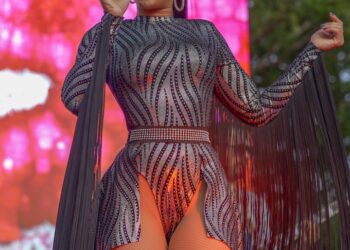 Sarodj rinde homenaje a Haití en el Carnaval de Miami