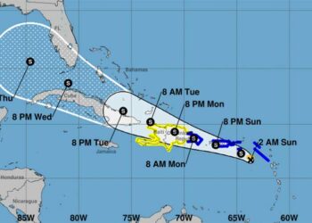 Grace amenaza a Haití mientras se esfuerza por rescatar sobrevivientes del sismo