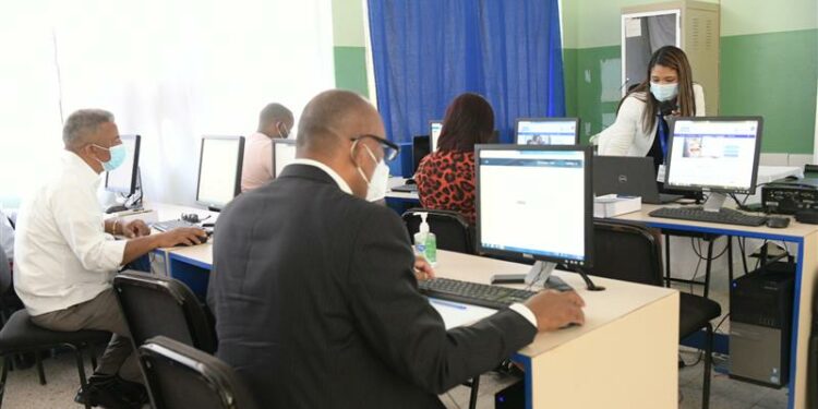 Más de 800 abogados reciben formación y habilitación tecnológica