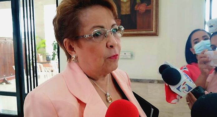 Alejandrina va al Congreso a indagar conducta de congresistas del PLD
