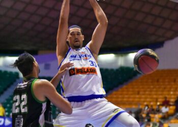Baloncesto: Metros se consolidan en la primera posición; Leones también ganan