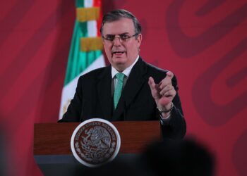 México demanda a empresas de armas de EEUU