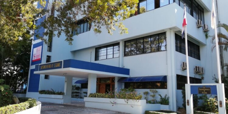 Ventas de seguros suben un 25% en primer semestre del 2021