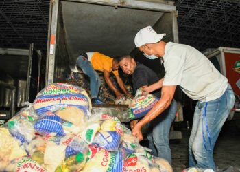 RD entrega a Haití más de 140 mil libras de productos secos