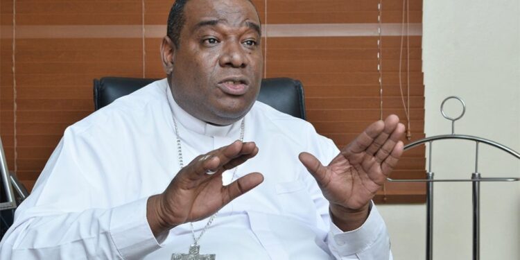 Obispo: impuestos a grandes empresas y consorcios deben ser tratados en diálogo nacional