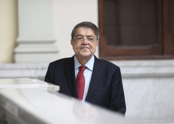 Escritor Sergio Ramírez admite haber pasado "días difíciles"
