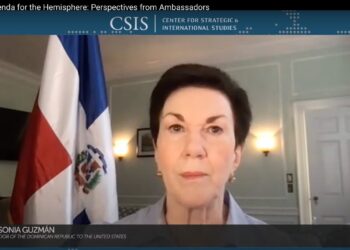 Sonia Guzmán participa en panel en vivo con embajadores regionales