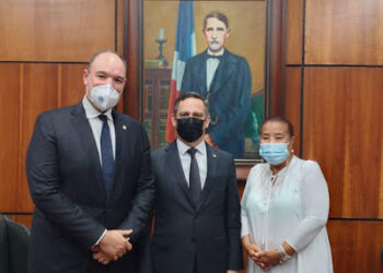 Congresistas de Barahona presentan a SCJ dificultades del sistema judicial en la provincia