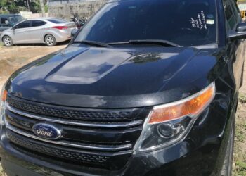 DIGESETT localiza y pone a disposición del MP a conductora Ford Explorer transitó en vía contraria