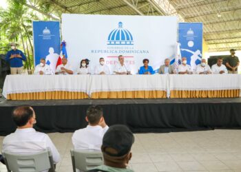 Gobierno construirá escuela para niños especiales en SDO