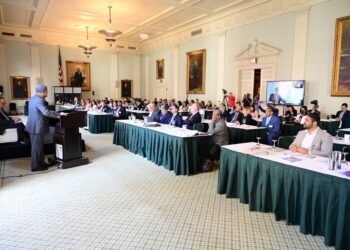Foro global concluye con vehemente llamado a integración regional