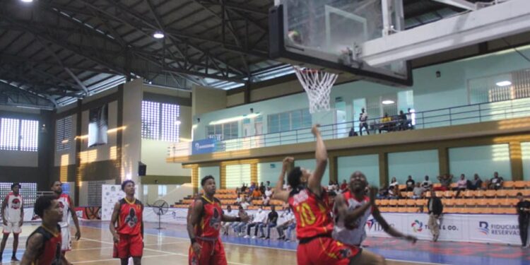 30 de Mayo empata serie final del torneo baloncesto superior Monte Plata