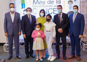 Anuncian construcción de moderna Unidad Oncopediátrica y aumento de cobertura para el cáncer infantil