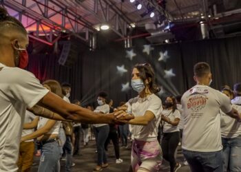 Más de 300 parejas se dieron cita en “Un Récord pa´la Bachata”