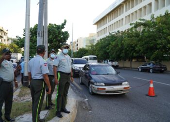 Implementan vía en contraflujo en la avenida México para agilizar el tránsito